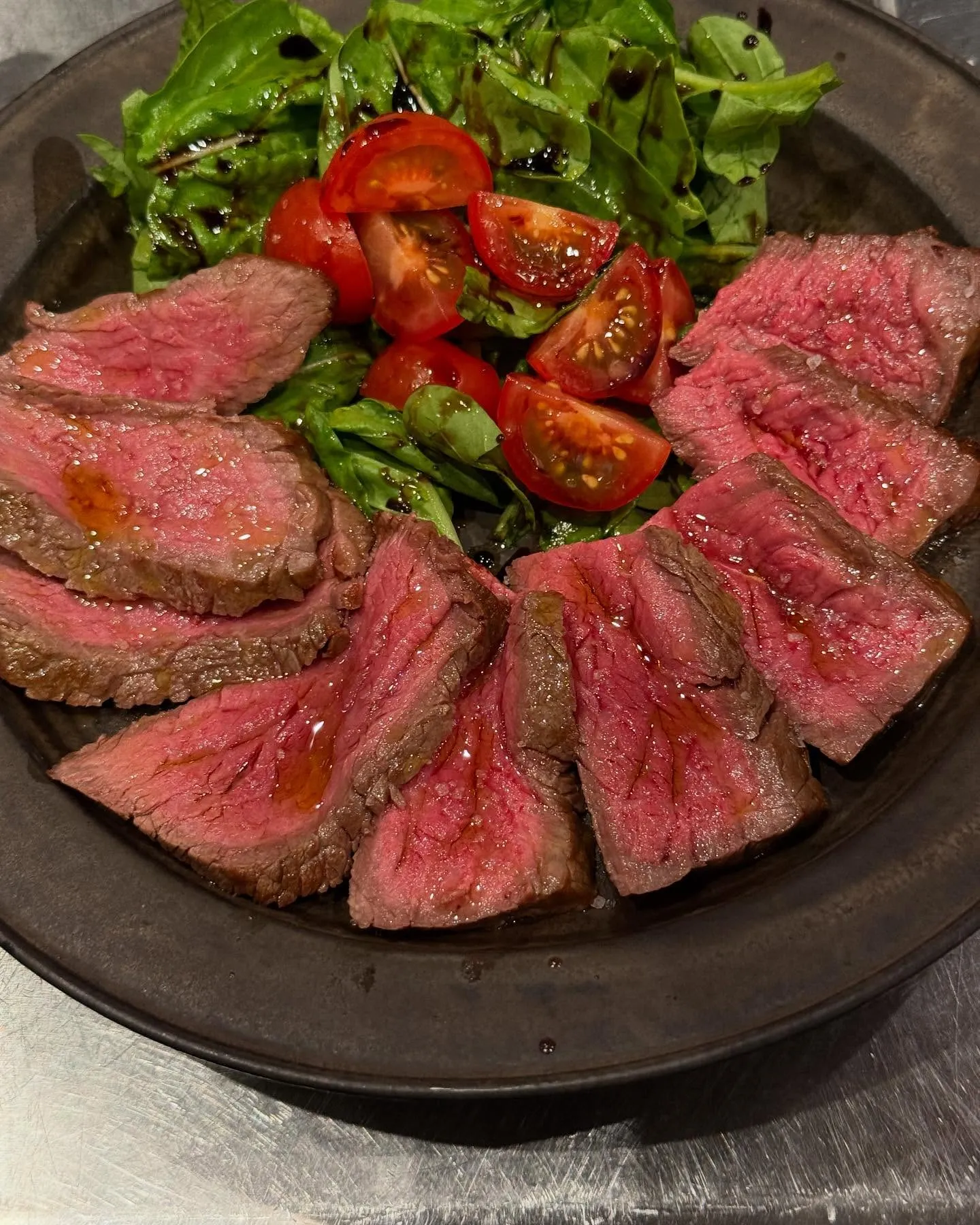 新メニューh牛肉のタリアータ